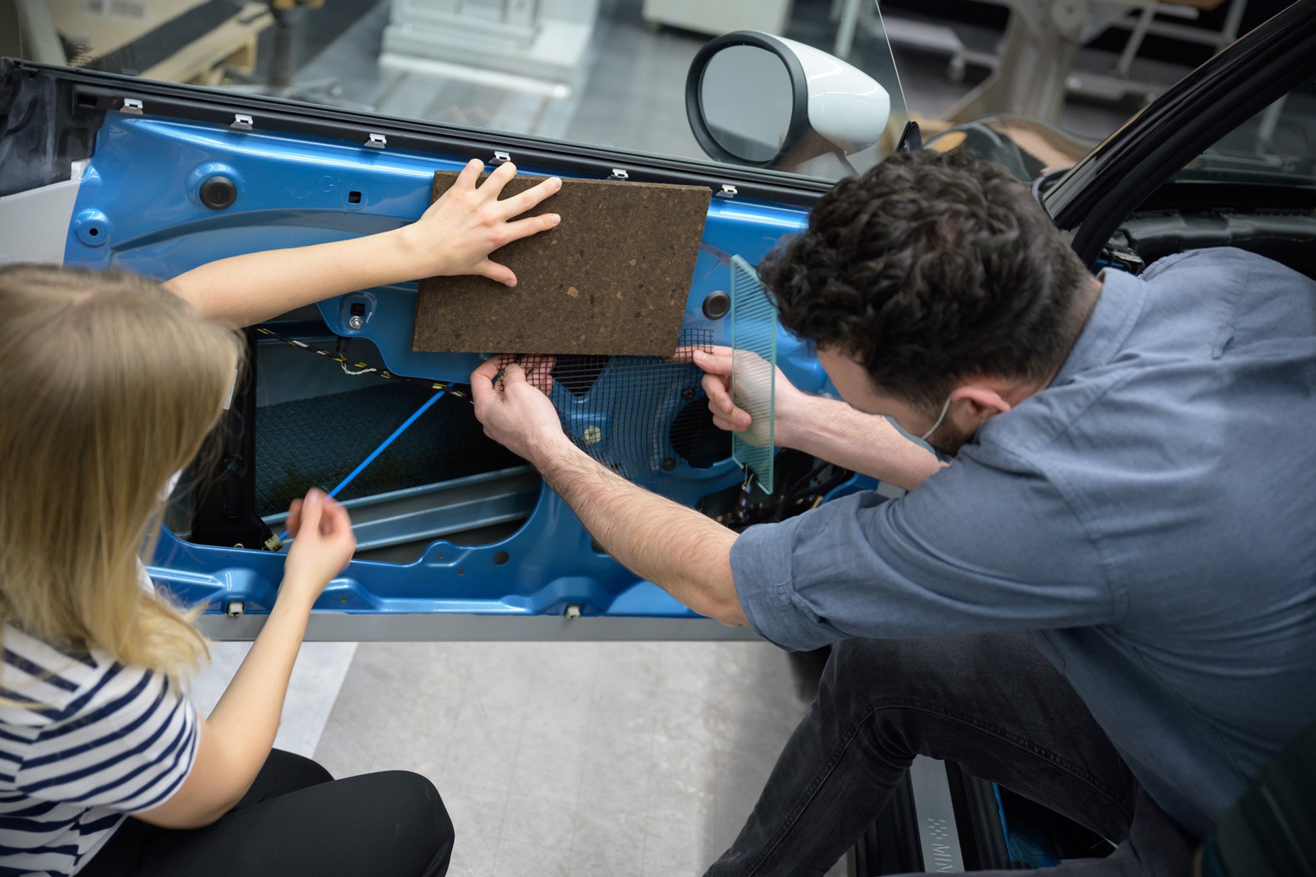 Door interior construction Door interior construction